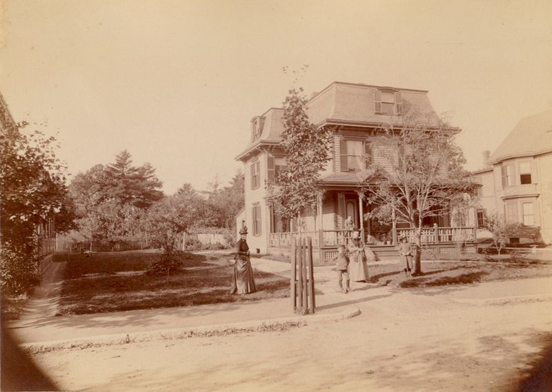 File:1890 Oak Street 55 Farwell.jpg