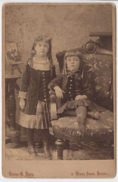 File:ChesterMinnieChildren.jpg