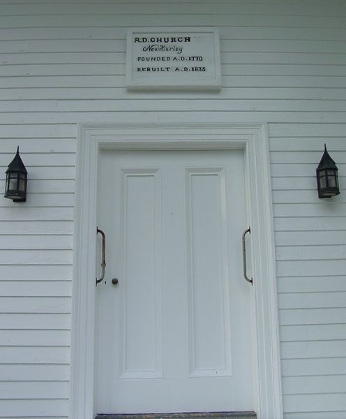 File:New Hurley Reformed Church Doorway.jpg