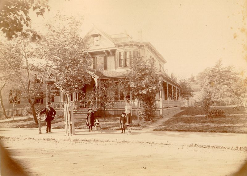 File:1890 Oak Street 59 Higgins.jpg
